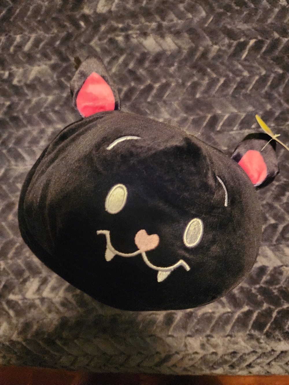 Plush Black Bat Bat Stuffed Toy - Soft Kids Plush with Pink Ear Accents Squishy